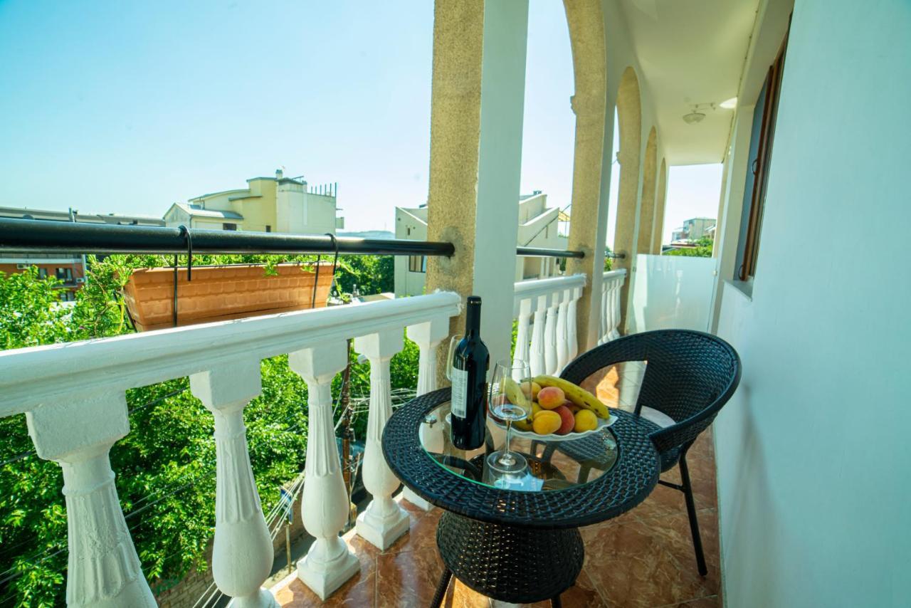 Midtown-Vera Tiflis Exterior foto