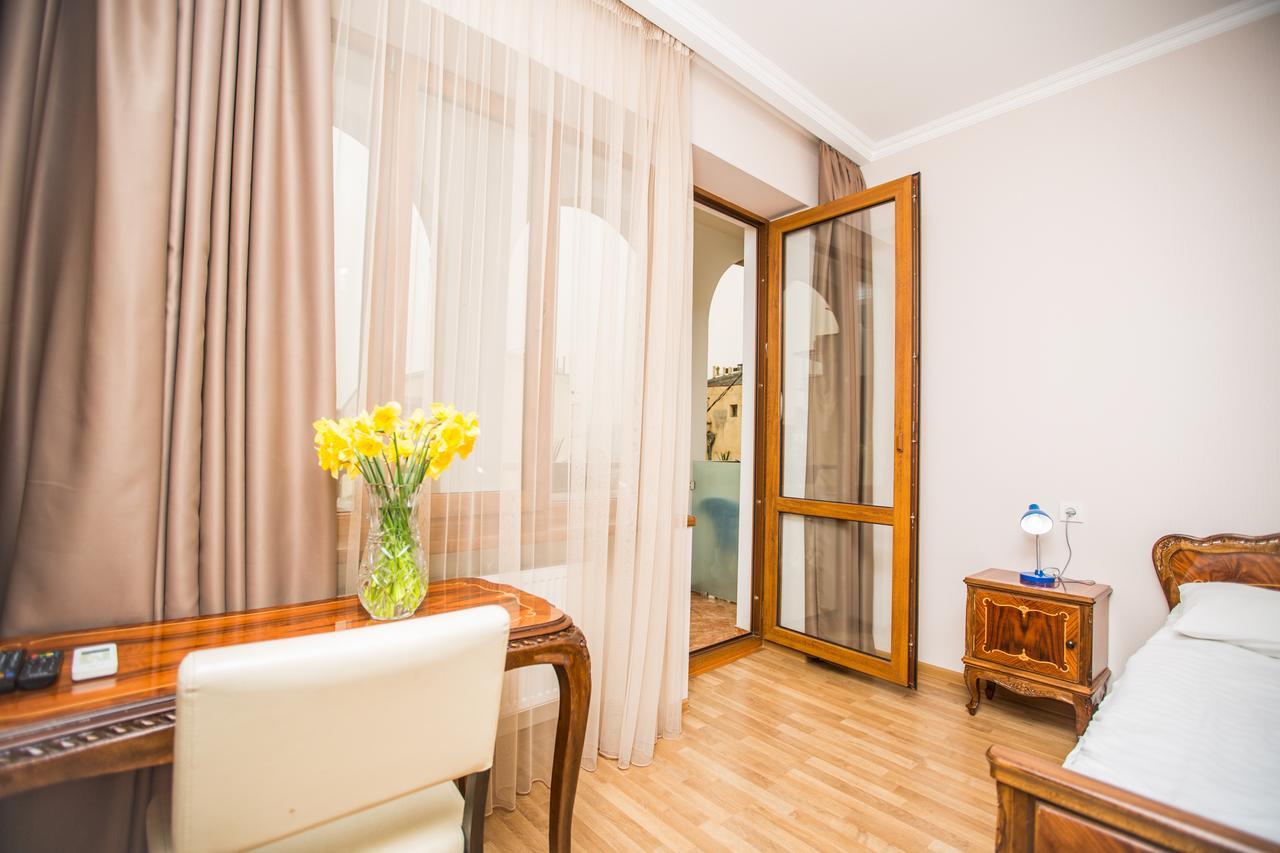 Midtown-Vera Tiflis Exterior foto